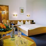 Szálloda Zum Schneekopf 