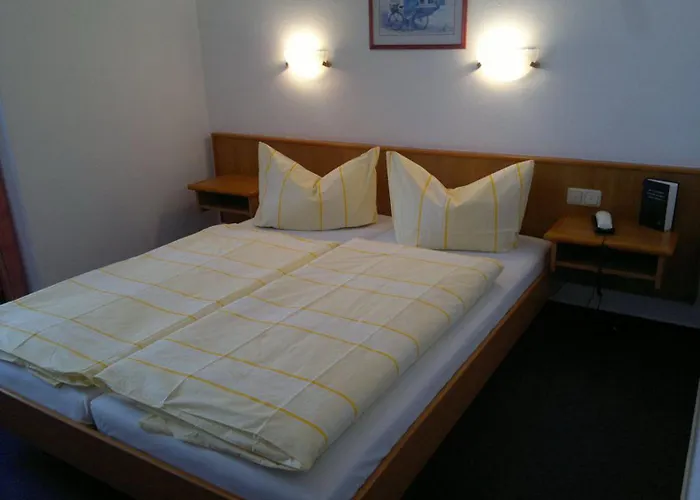 Отель Zum Schneekopf 